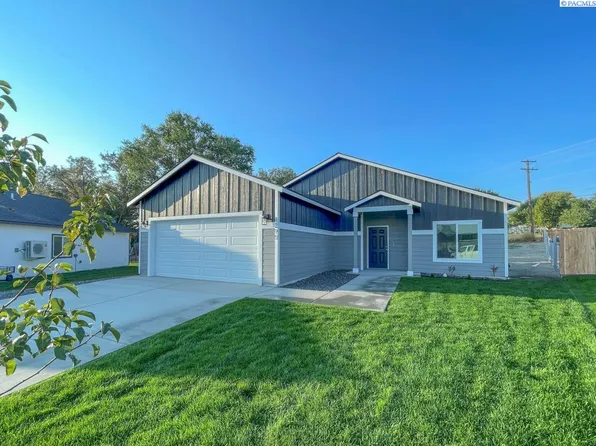 1533 13th St, Benton City, WA 99320