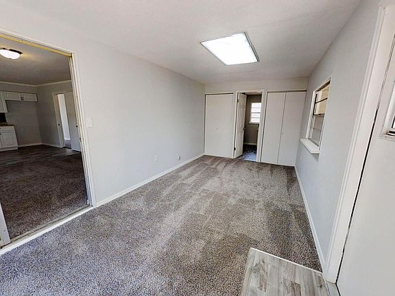 4th image of 19090 SE 136th Ct