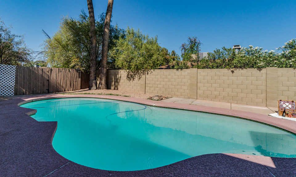 1st image of 5626 W Sunnyslope Ln