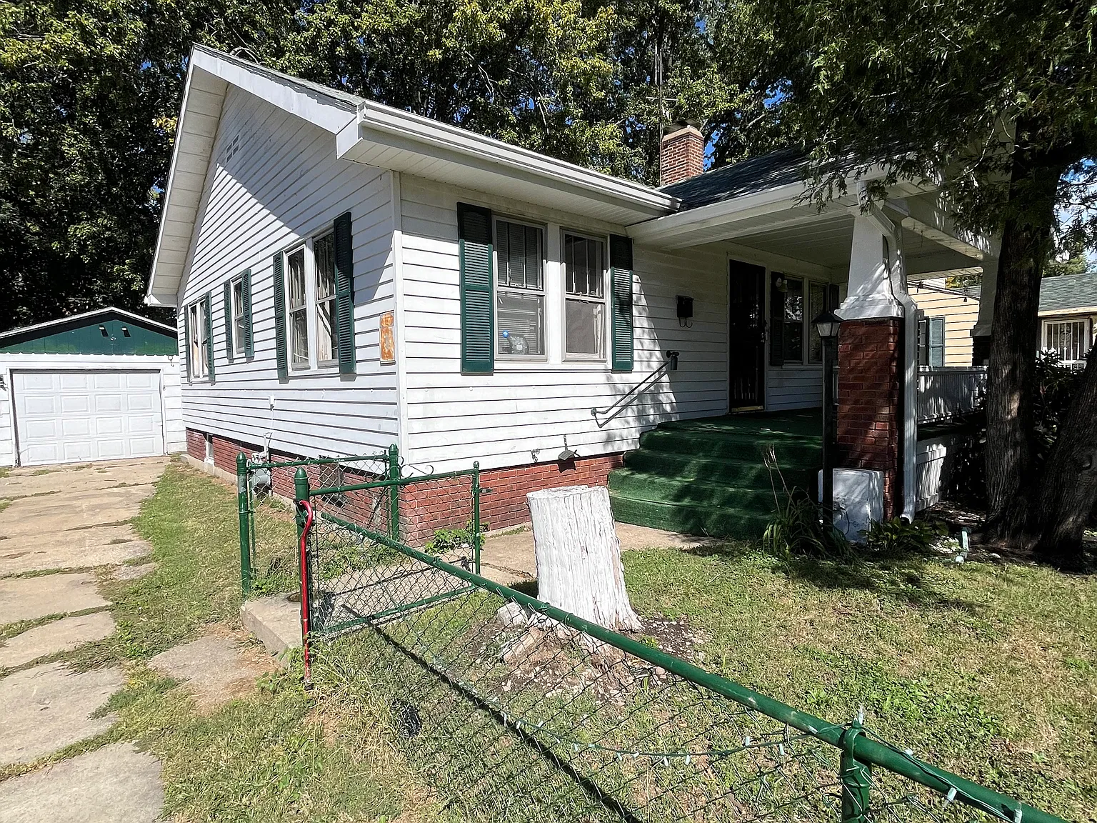 2 bed, 976 sqft, $850 — Photo 2