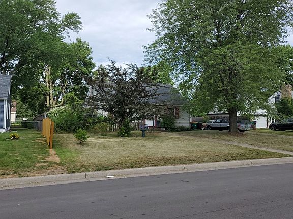 3rd image of 5333 Girard Ave N
