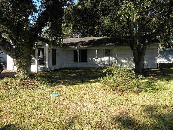 2nd image of 805 Broussard St