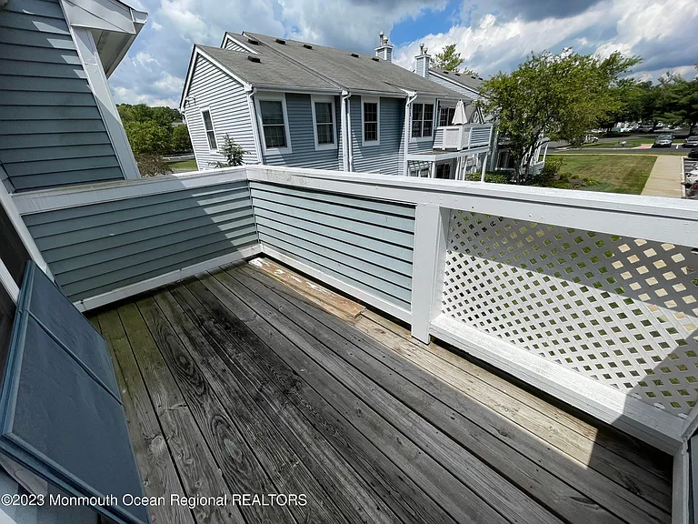 134 Cypress Ct — Photo 18