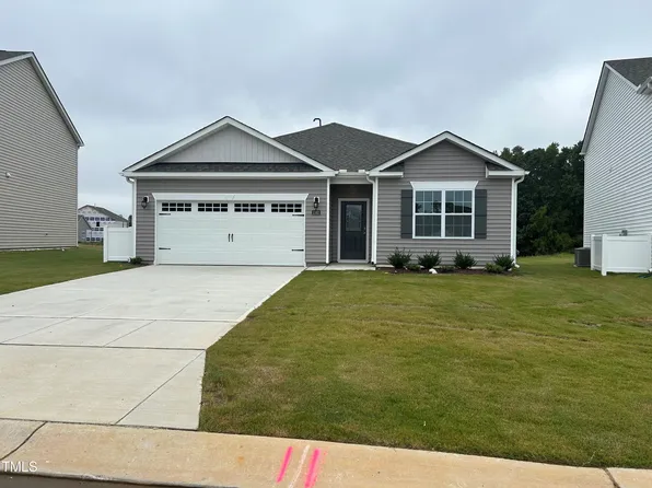 1162 Saddlebrook Dr, Rocky Mount, NC 27804