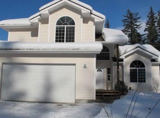 9806 Lone Wolf Dr, Juneau, AK 99801