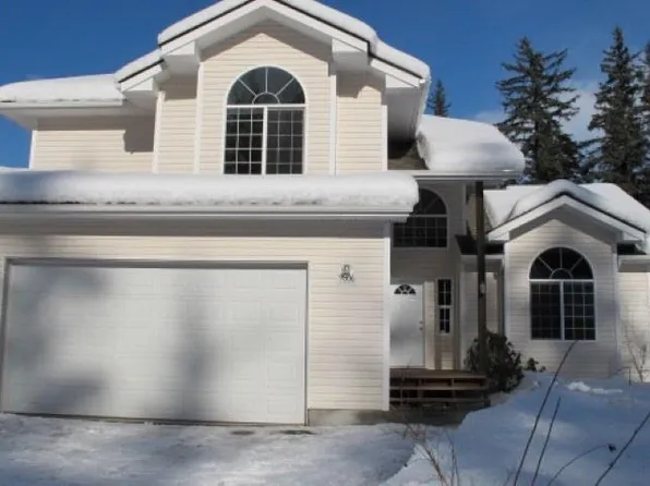 9806 Lone Wolf Dr, Juneau, AK 99801