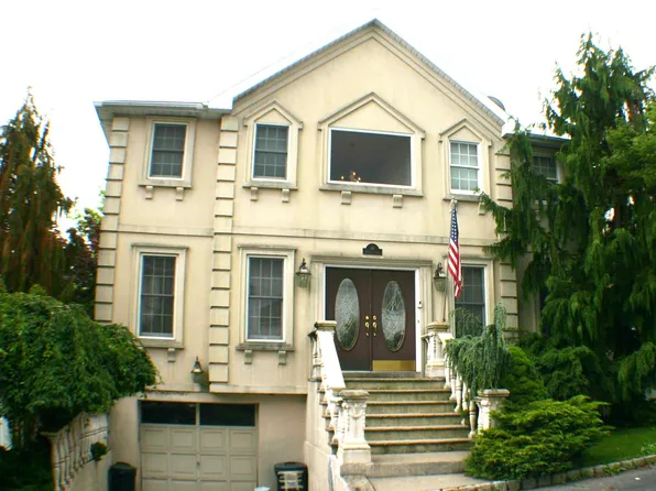 46 Putters Ct image 1 of 20