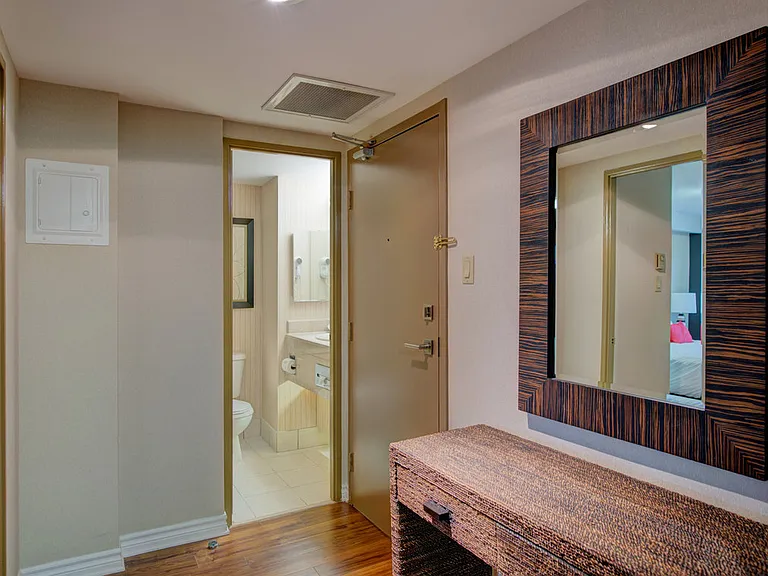 341 Maclaren St — Photo 13