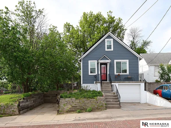 1439 Phelps St, Omaha, NE 68107