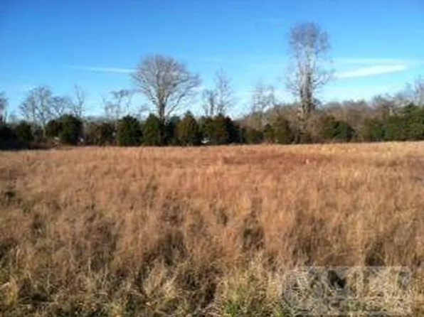 1422 Azalee Ln, Chapel Hill, TN 37034