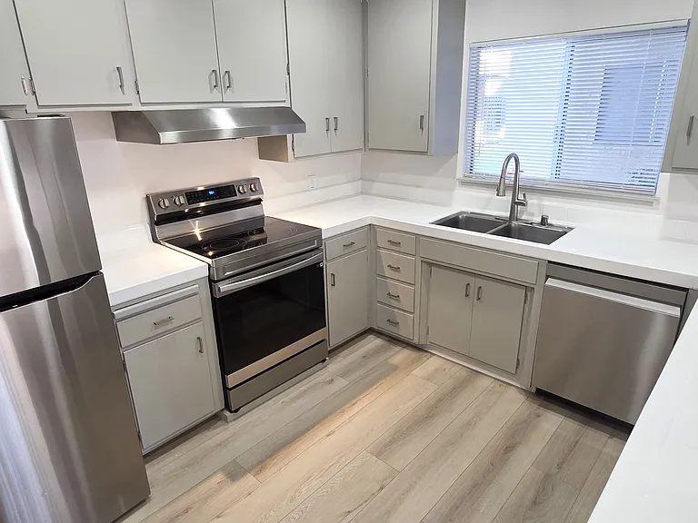 5994 Lake Crest Way #29 — Photo 4