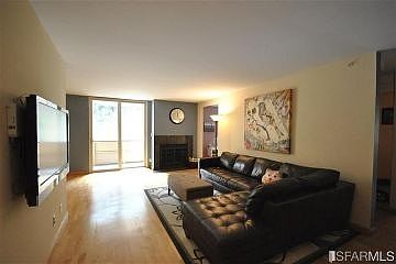 4th image of 302 Philip Dr APT 106