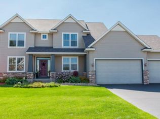 9704 Dunes Ave S, Cottage Grove, MN 55016