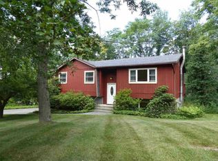 18 Cypher Ln, Poughquag, NY 12570