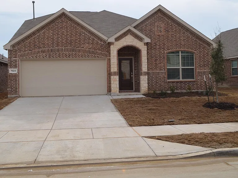 7924 Lindheimer Ln — Photo 1