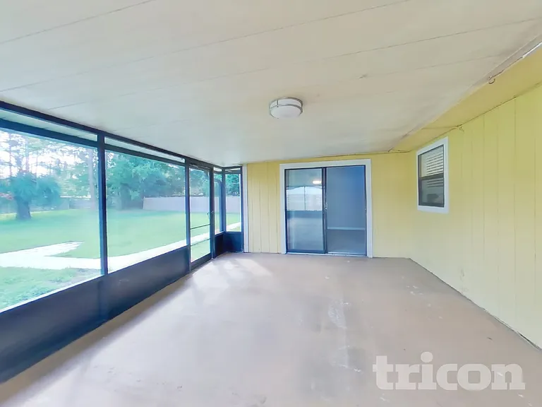 4739 Harpers Ferry Ln — Photo 16