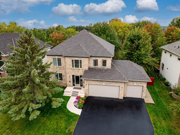 2211 White Pine Rd, Hudson, WI 54016