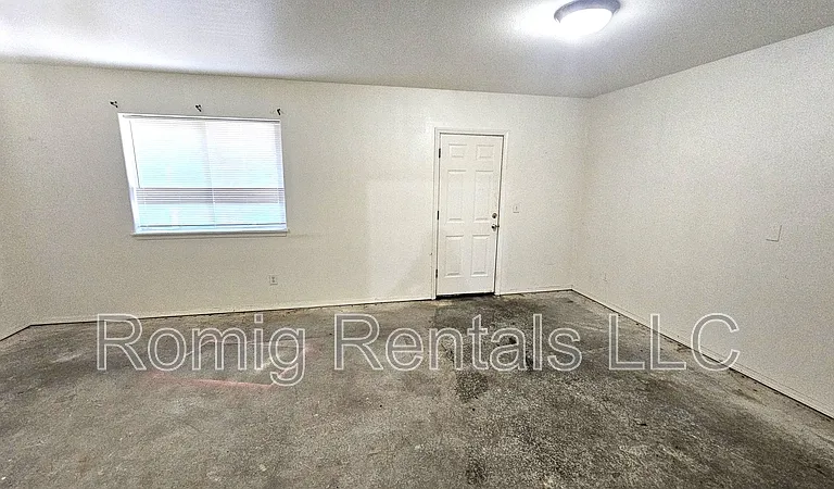 1817 NE 88th Cir #1 — Photo 13