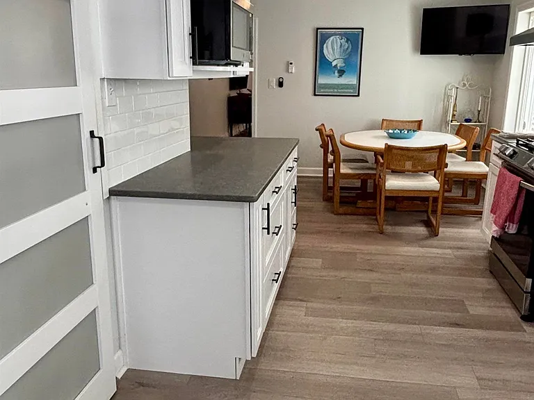 119 N Newport Ave — Photo 10