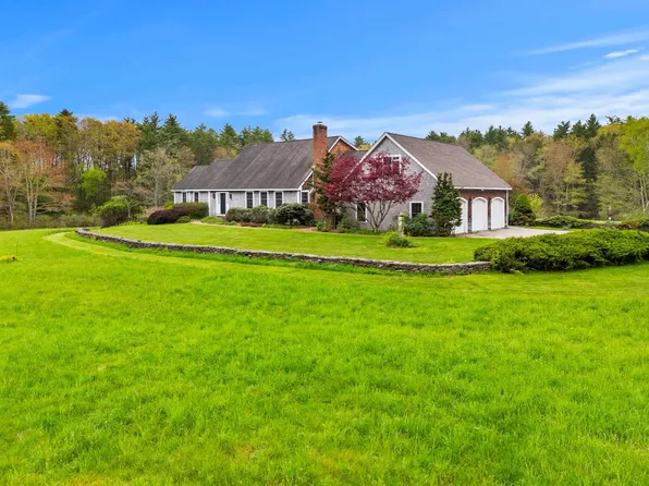 295 Wadleigh Falls Rd, Newmarket, NH 03857