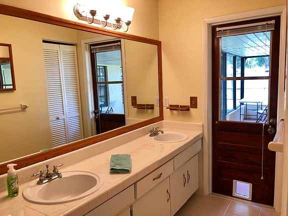 2nd bathroom with outside entry