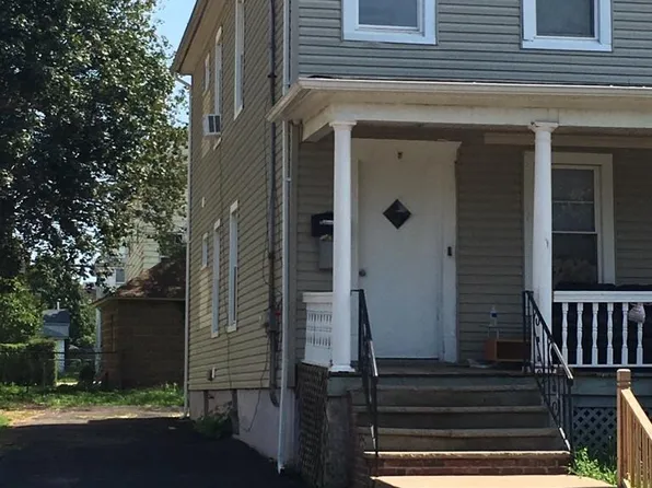 7 Maple St, New Brunswick, NJ 08901