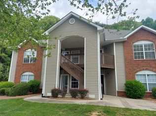 2640 Ingleside Dr APT 2B, High Pt, NC 27265
