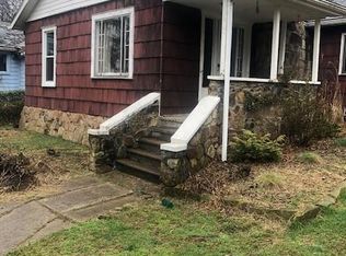 456 Sunset Dr, East Liverpool, OH 43920