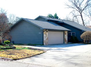 122 Grandcove Ln, Oak Ridge, TN 37830