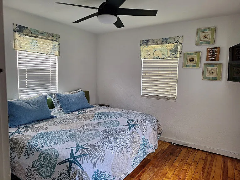 314 S Rhodes St — Photo 16
