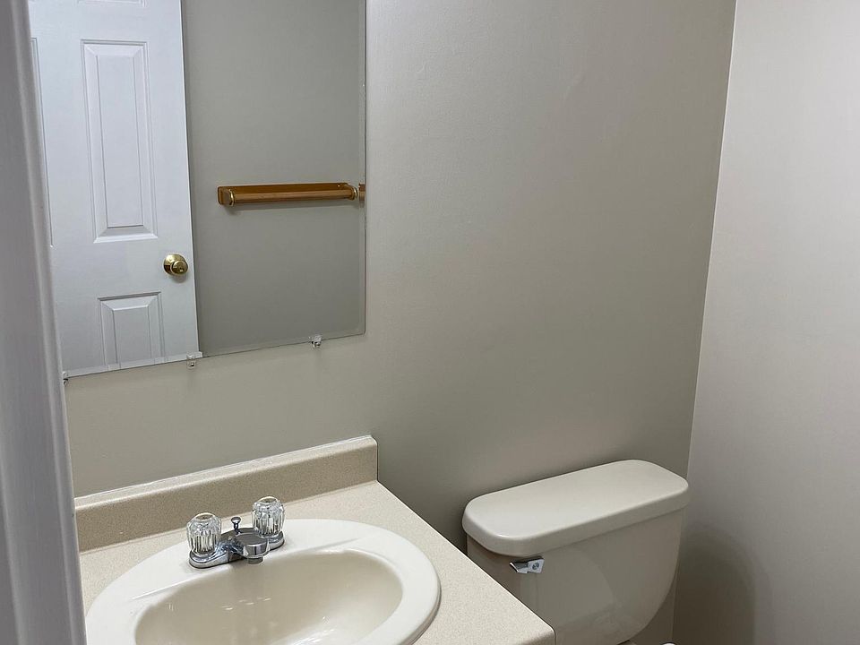 Foundry Street Townhouses Apartment Rentals North Easton, MA Zillow