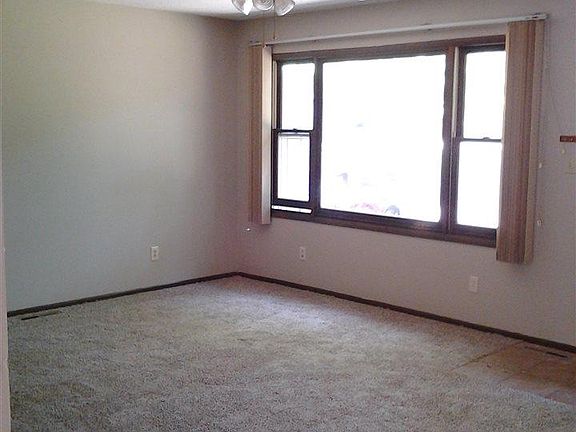 4th image of 3654 Forest Lakes Dr
