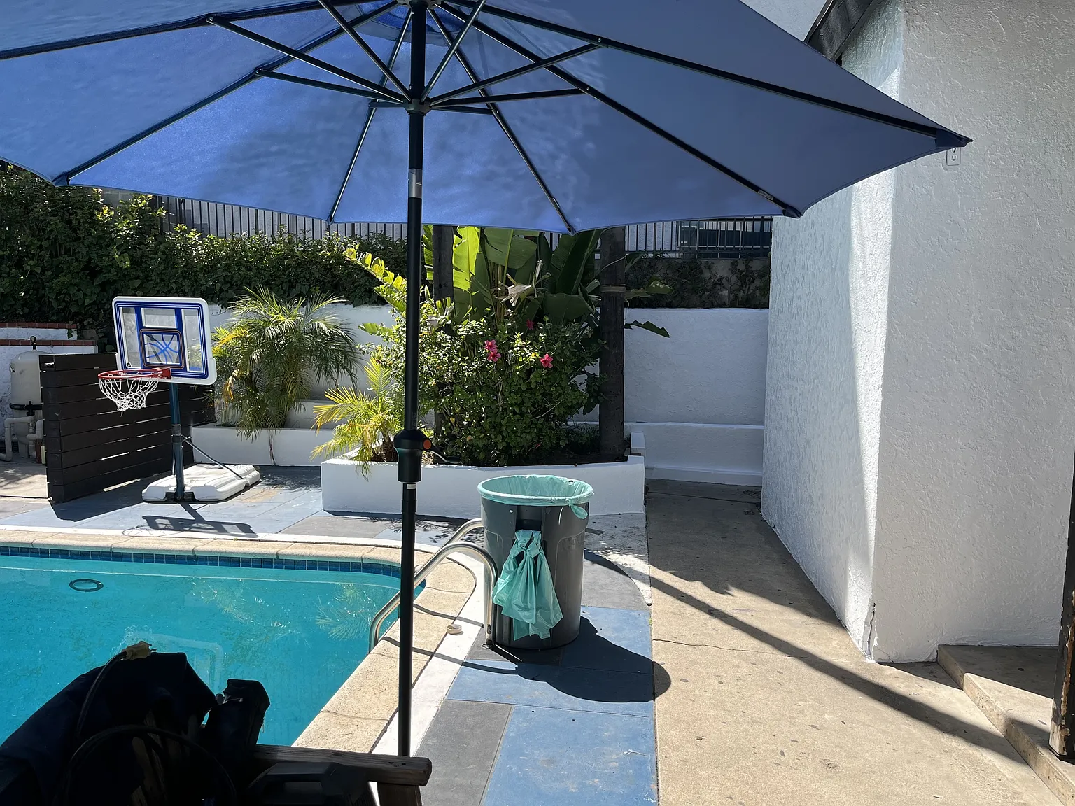 547 Gayley Avenue - 3 — Photo 4
