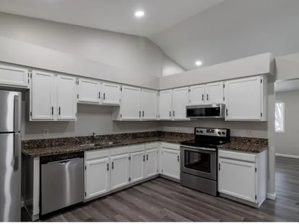 875 S Nebraska St Unit 37, Chandler, AZ 85225