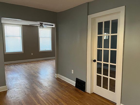 2nd image of 3121 Chatham Ave