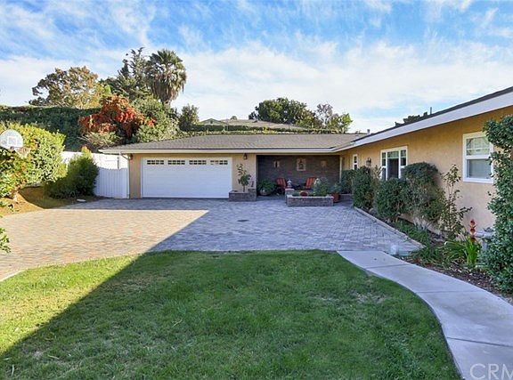 3rd image of 30831 Miradero Dr