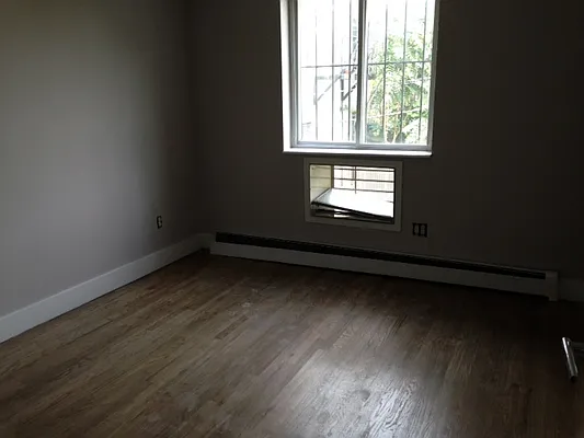 Rented by Premier Metro Realty Corp | media 72