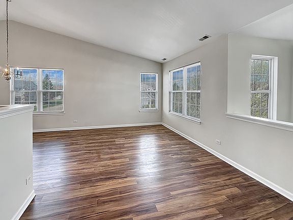 5th image of 3078 Falling Waters Ln #3078