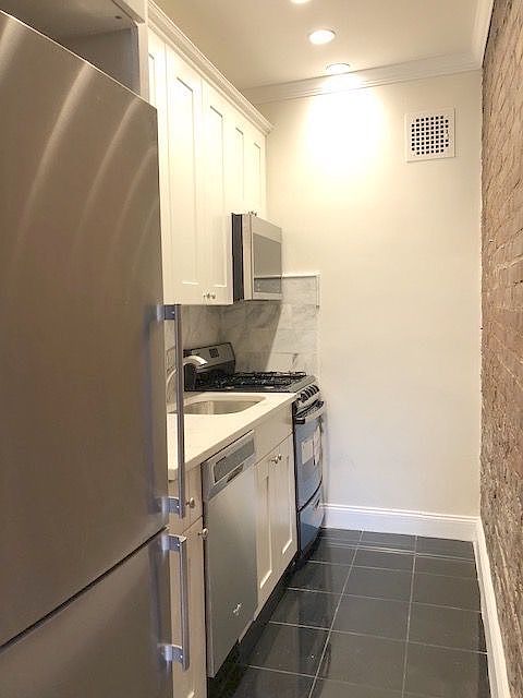 1st image of 151 W 76th St APT 2
