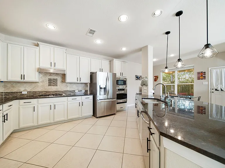 27406 Starlight Canyon Ln — Photo 16