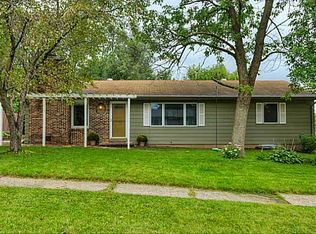 220 Greenfield Pkwy, Des Moines, IA 50320