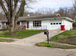 3512 W Fairington Dr, Bloomington, IN 47403