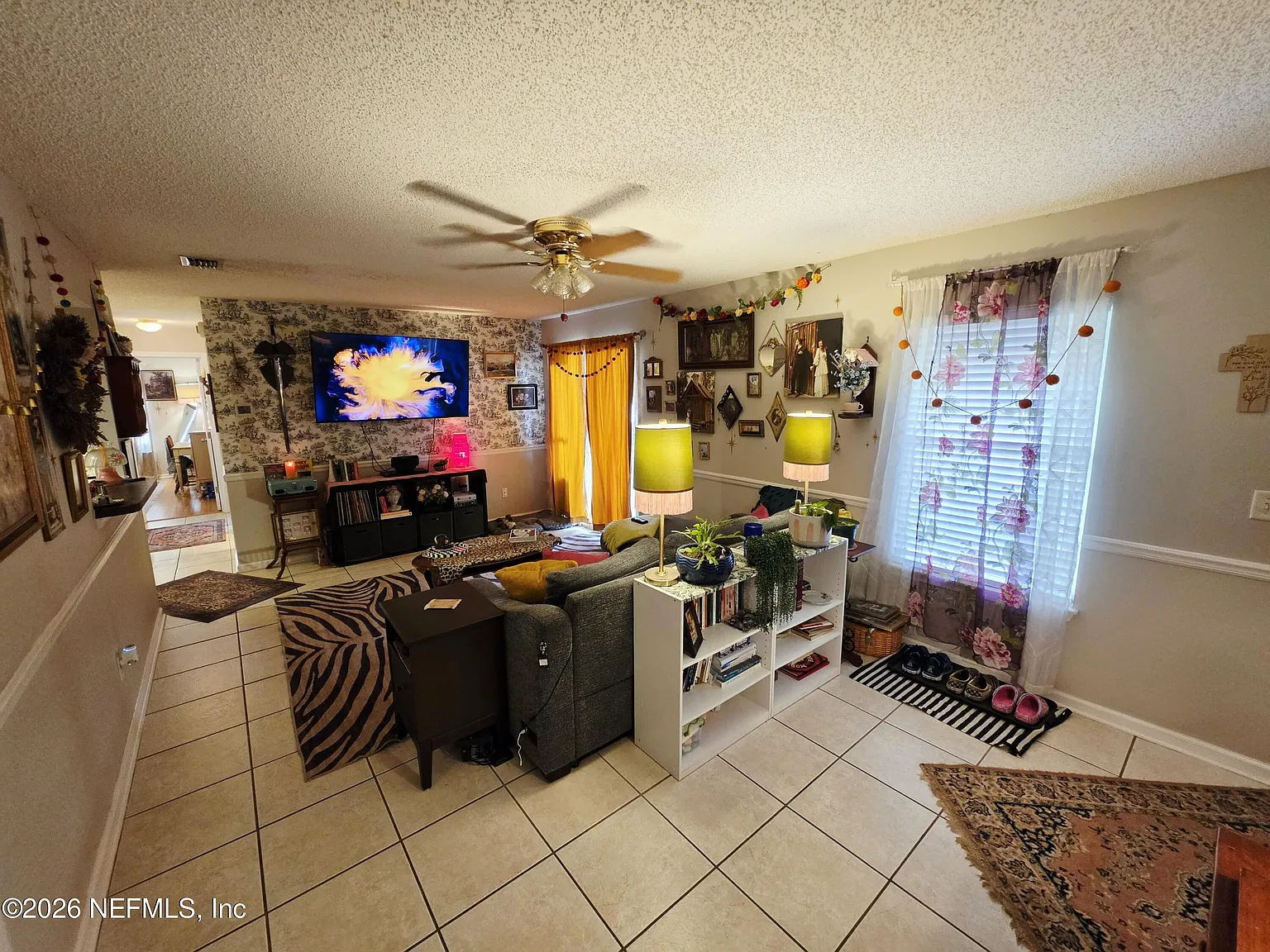 3 bed, 2.0 bath, 1197 sqft, $1,595 — Photo 3