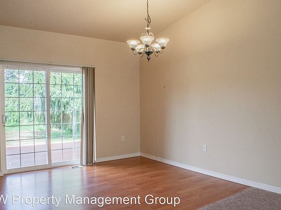 3rd image of 4922 109th St NE #B