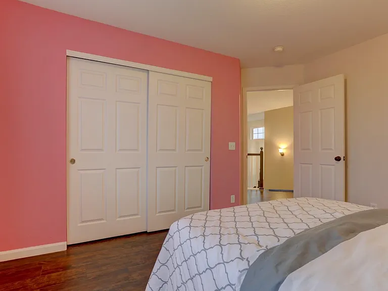 541 Pitkin Way — Photo 22