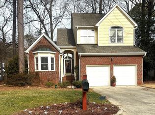 205 Fairwinds Dr, Cary, NC 27518