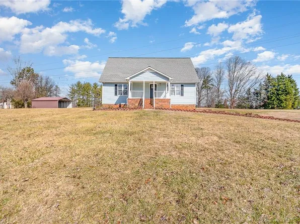 700 Spainhour Rd, King, NC 27021