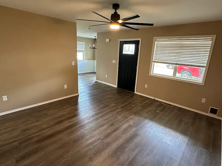 712 W Austin St #1 — Photo 1