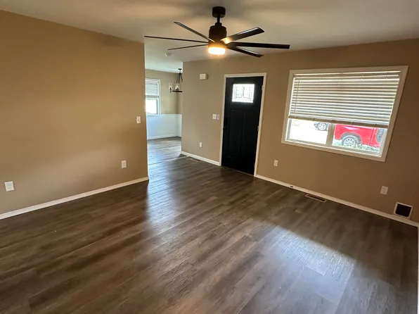 712 W Austin St #1, Webb City, MO 64870