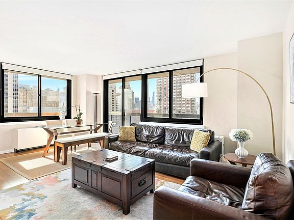 4th image of 515 E 72nd St APT 25G